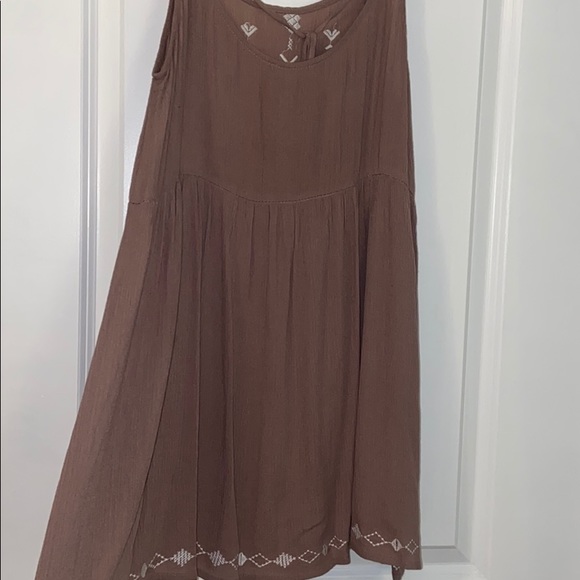 Hanger 221 Brown lace tribal pattern tank dress - Picture 6 of 8